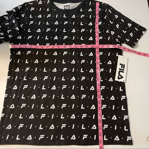 Fila all over Logo Tee Shirt Sz M black and white Women - Picture 6 of 6